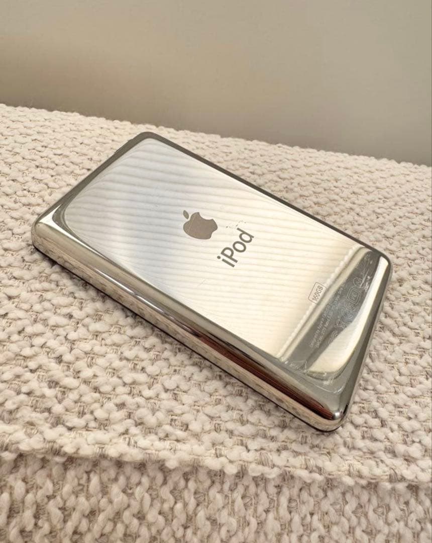 【極美品】iPod classic 第7世代 160GBブラック 新品バッテリー