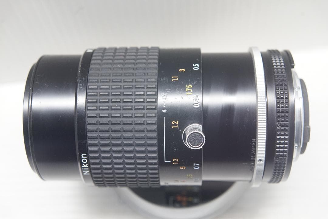 Micro-NIKKOR　105mm　1:2.8　Ai-S　前後キャップ付き