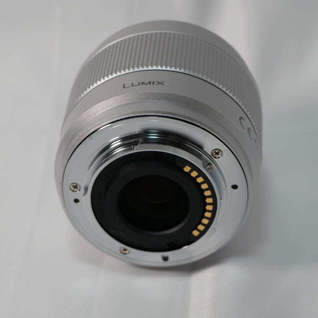 Panasonic 25mm F1.7 レンズ　シルバー　H-H025-S