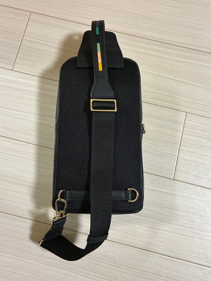 y*4様 Paul Smith 黒 レザー ショルダーバッグ