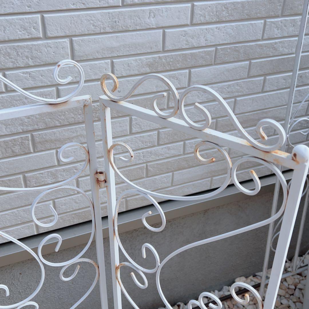 シャビーなホワイトアイアンのトレリス3連結＊3way