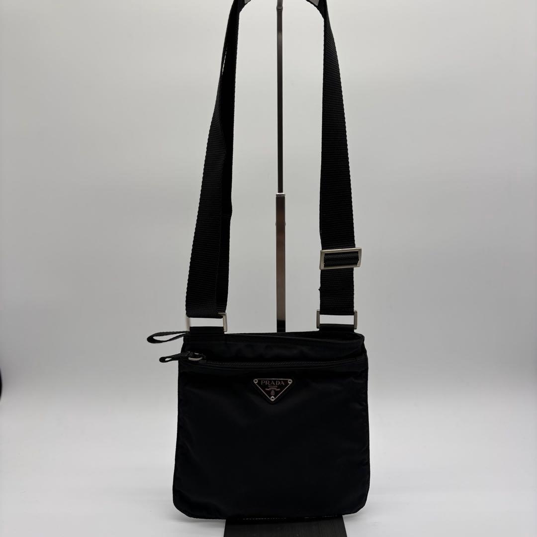 ✨美品✨プラダ ショルダーバッグ ミニ サコッシュ 三角ロゴプレート ナイロン