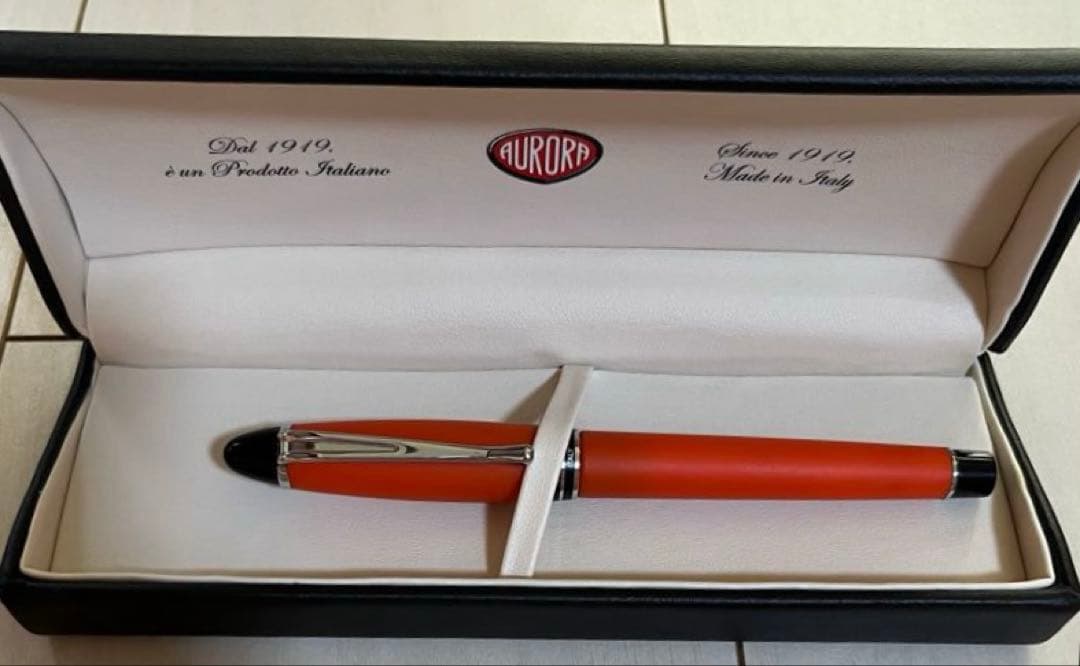 未使用　アウロラ　イプシロン　サテン　万年筆