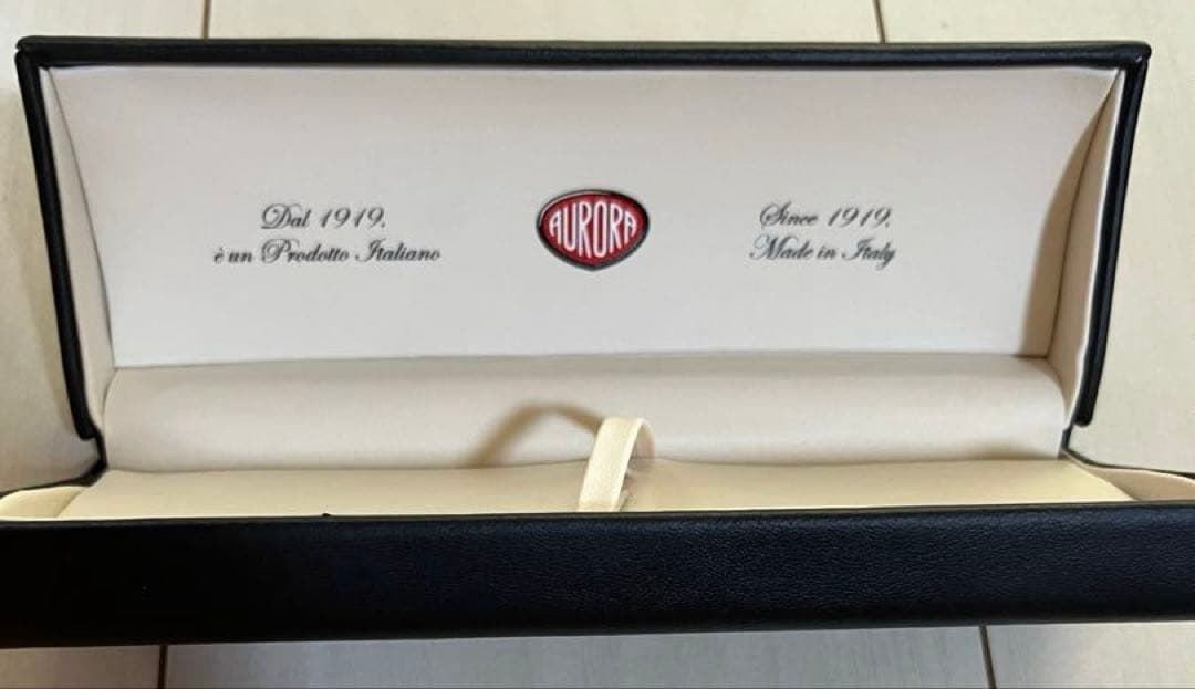 未使用　アウロラ　イプシロン　サテン　万年筆