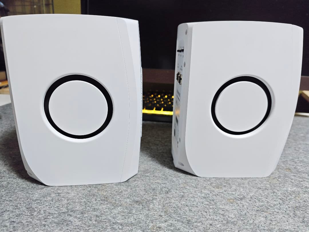 ADAM AUDIO D3V アクティブスピーカー