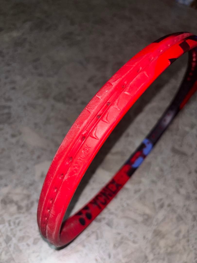 ヨネックス　ブイコア100 グリップ２