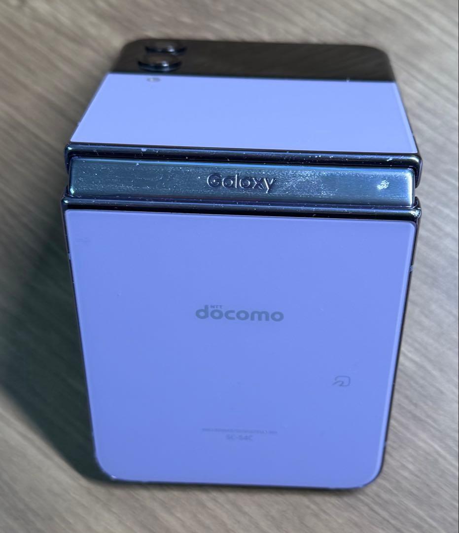 Galaxy Z Flip4 ラベンダー