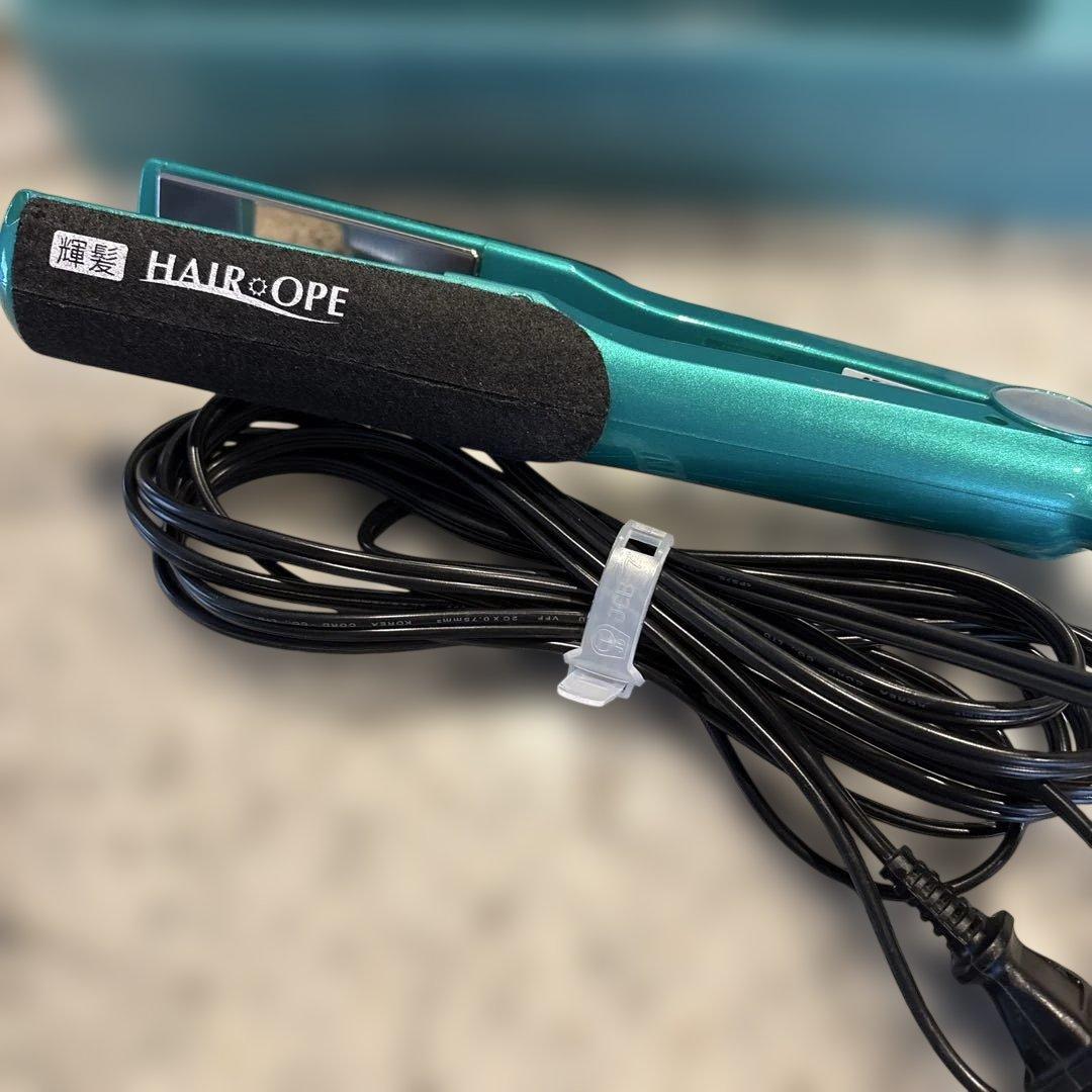 MGプラチナ輝髪アイロン　ストレートアイロン　アイロン　美容室　美髪　サラサラ