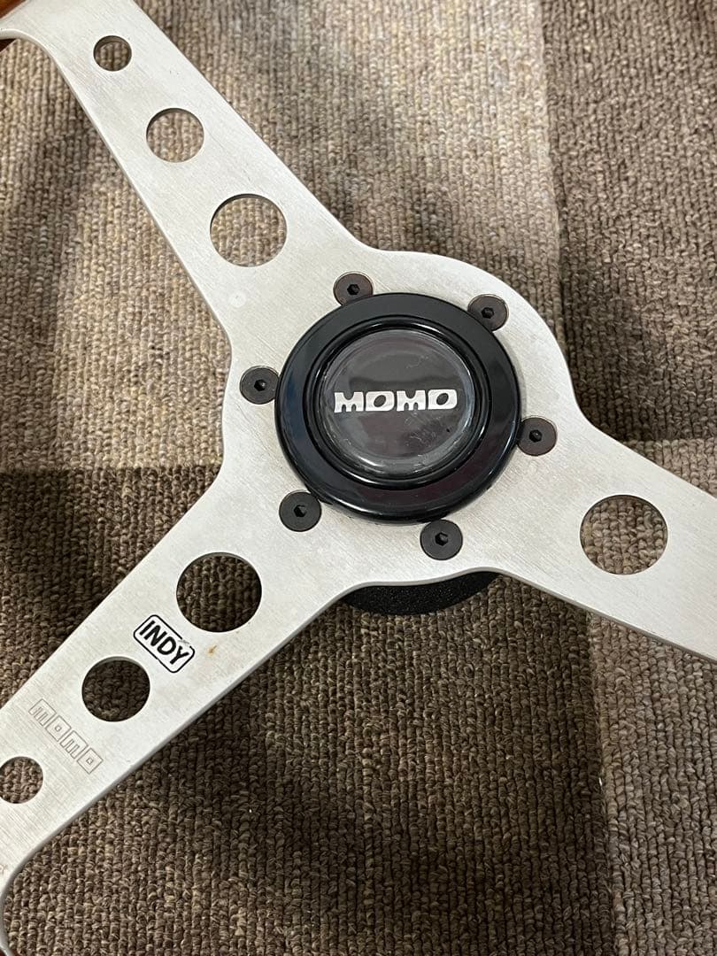 MOMO INDY ウッドステアリング ハンドル　稀少 レトロ　アンティーク