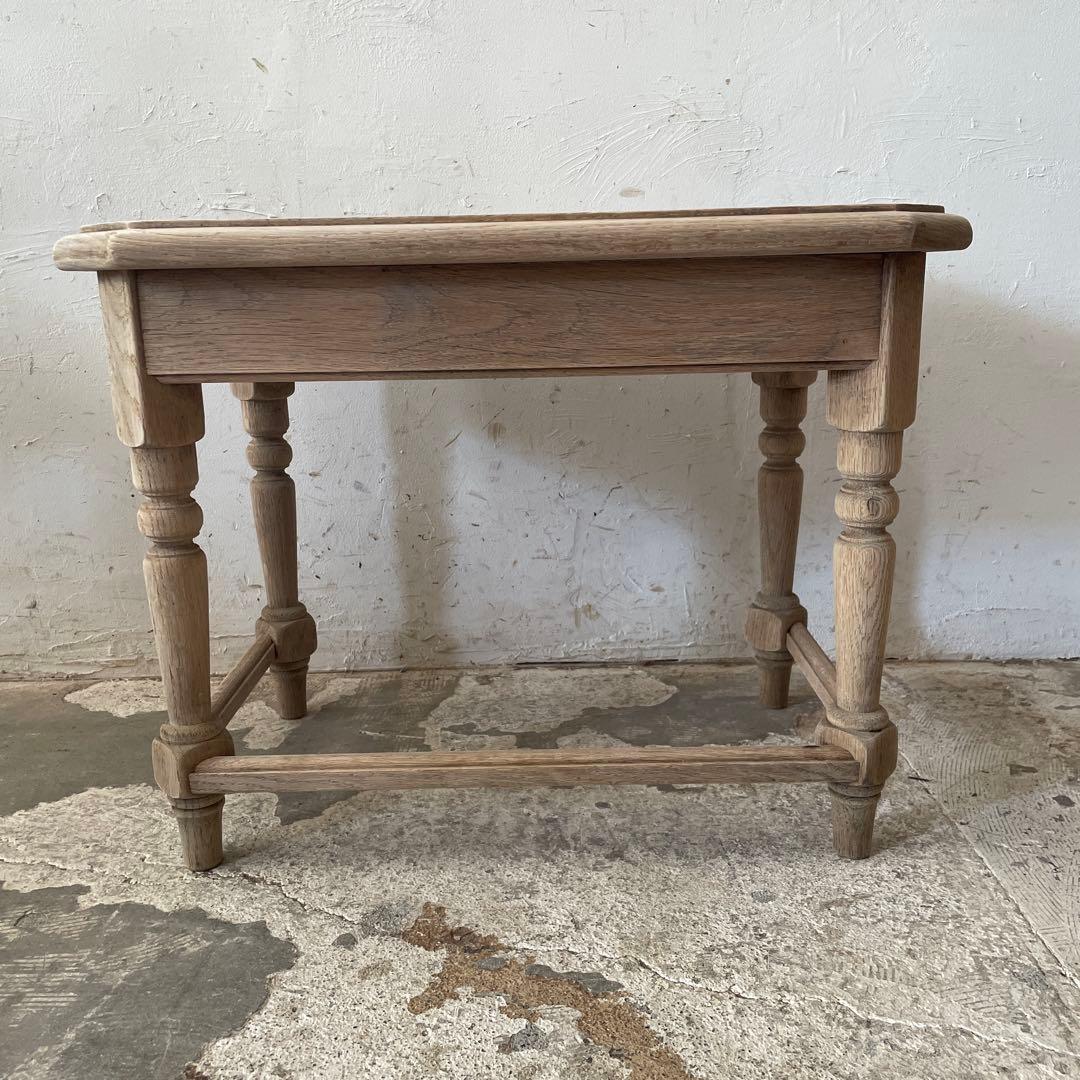 年末・年始SALE ビンテージ　サイドテーブル ベッドサイドテーブル　大　剥離