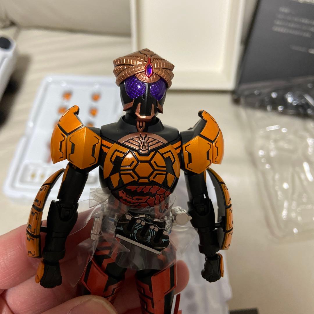 真骨彫　仮面ライダーオーズ　ブラカワニコンボ