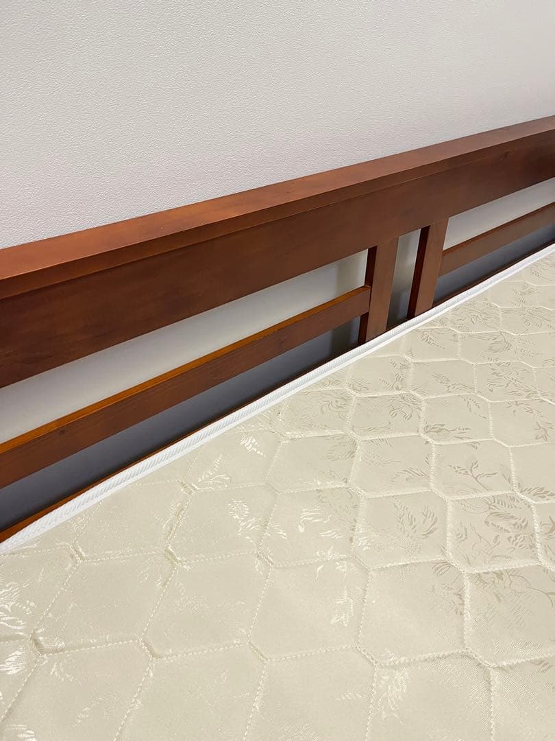 【セール中】天然木　すのこ　ソファベッド　シングル　マットレス