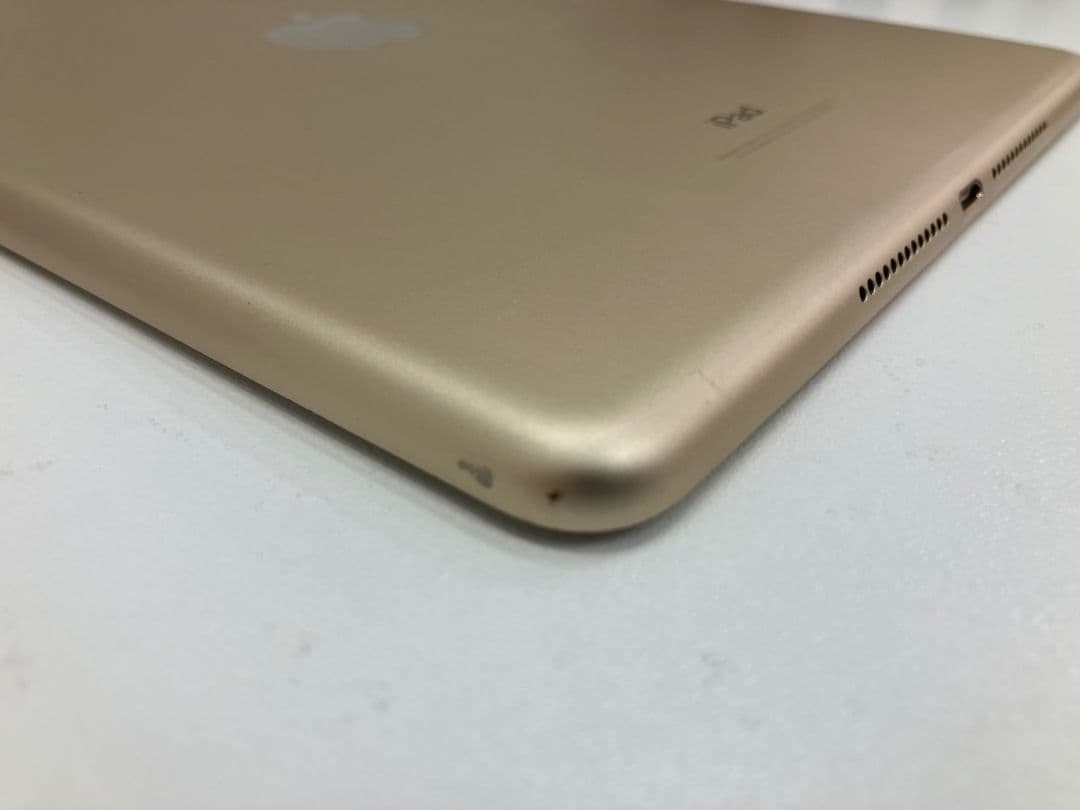 【iPad　第5世代】128GB　MPGW2J/A　A1822