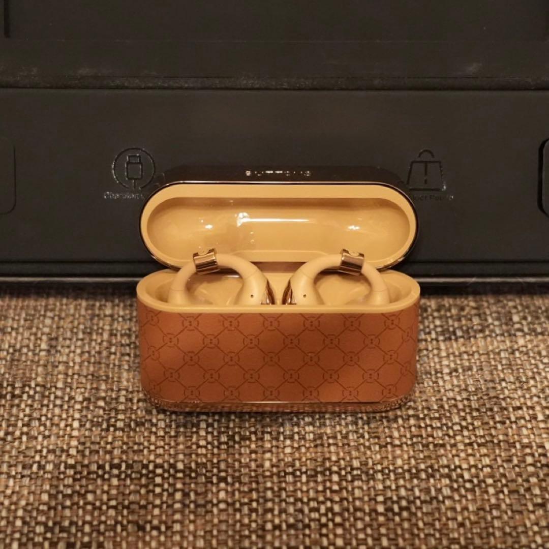 BUTTONS CLIP イヤーカフ ワイヤレスイヤホン