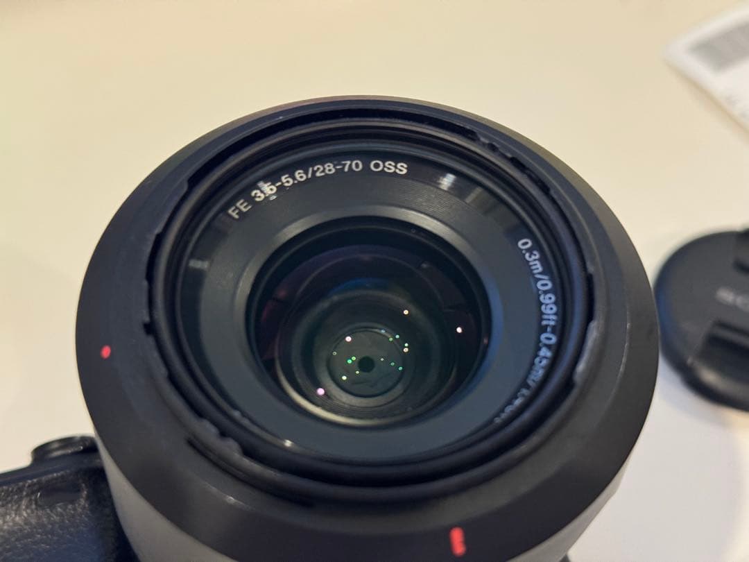 「海外版」Sony α6400 ミラーレスカメラ「SEL2870付き」