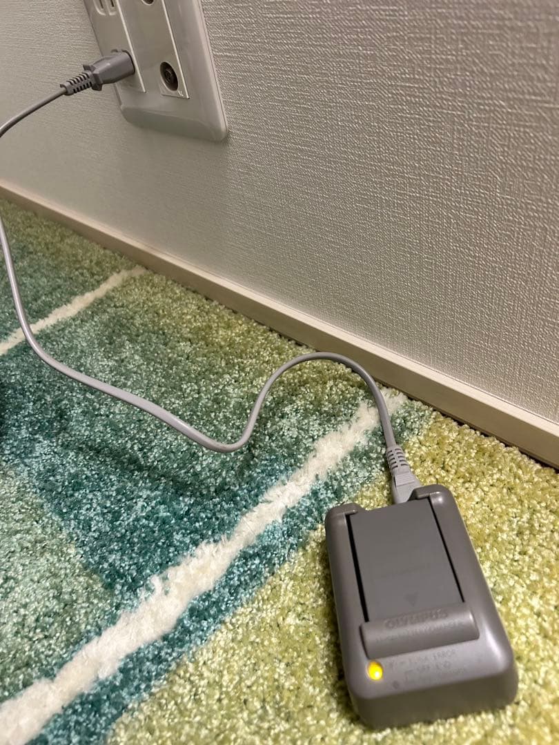 OLYMPUS ミラーレス一眼 ホワイト