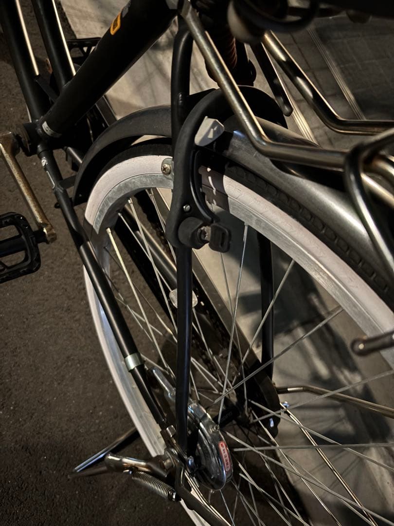 シティサイクル ブラック 26インチ 前カゴ付き　東京