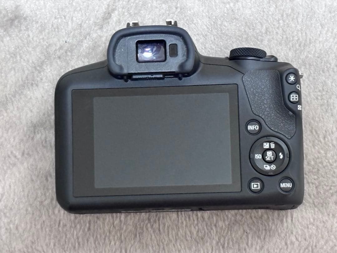 Canon ミラーレス一眼カメラ EOS R100 標準ズームレンズキット