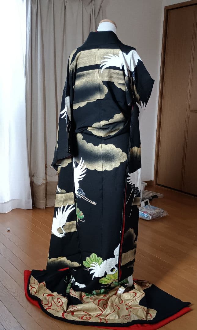 花嫁黒引き振袖