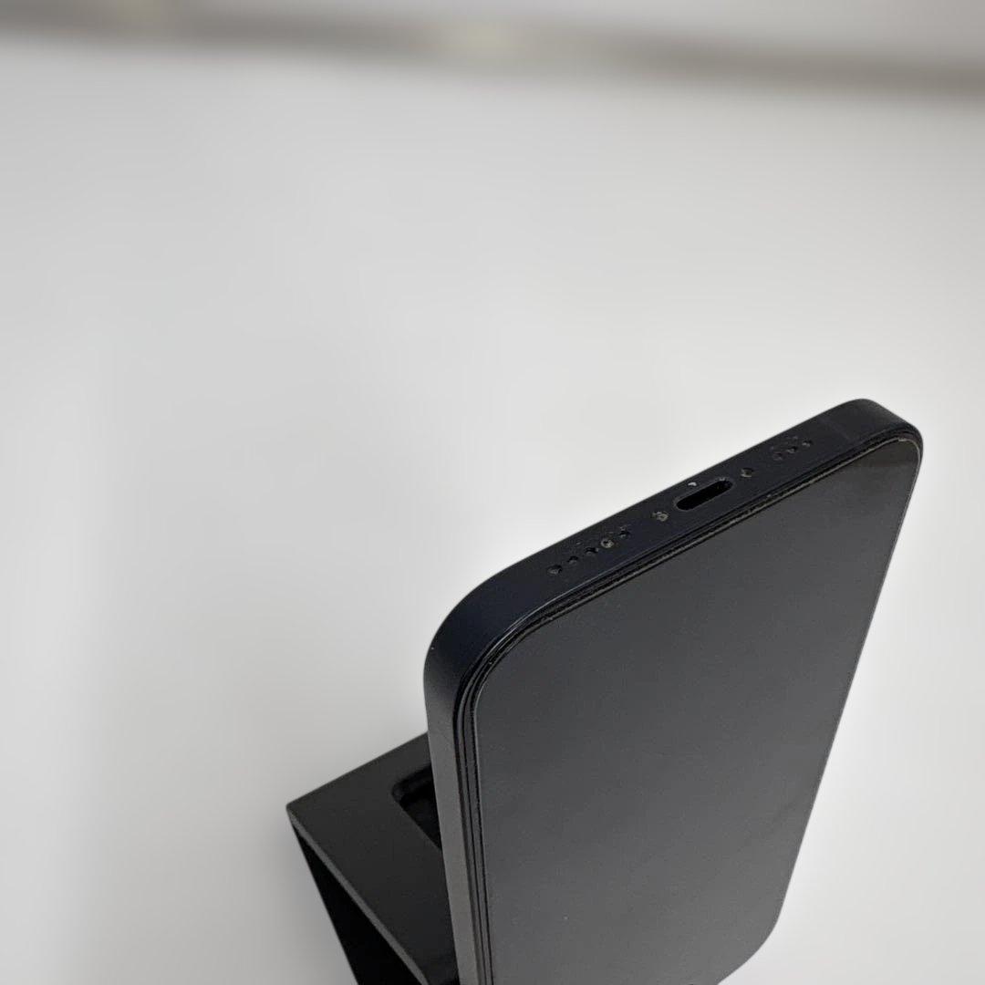 超美品　iPhone 12 128GB