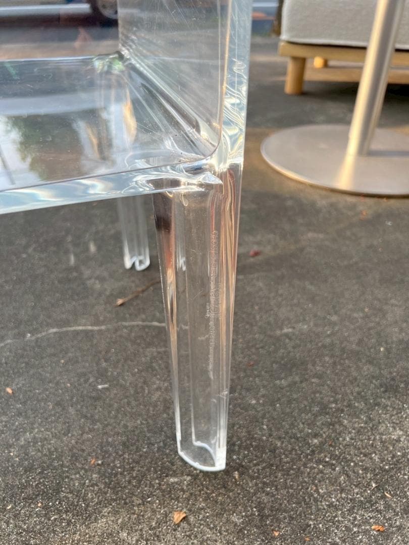 カルテル ゴーストバスター コンソールシェルフ 本棚 クリスタル シンプル