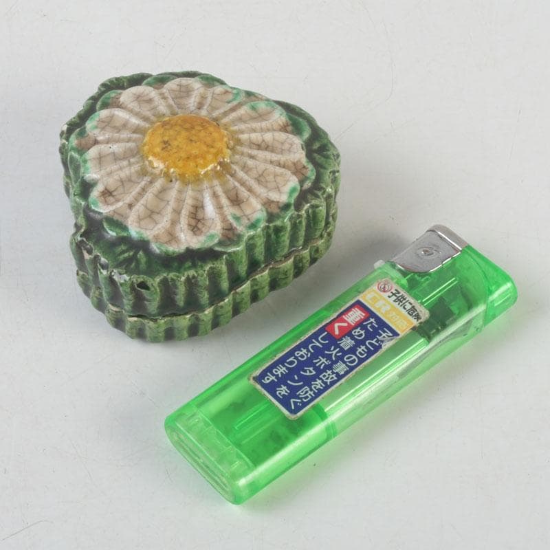 茶道具　交趾焼　六兵衛　菊花　香合　時代箱　V　9682