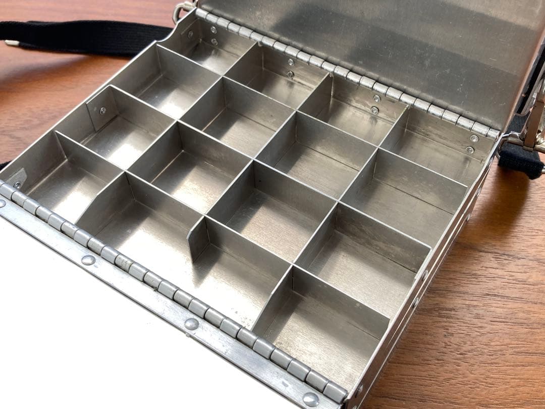 シ*ン様 リチャードソン「チェストフライボックス」４段