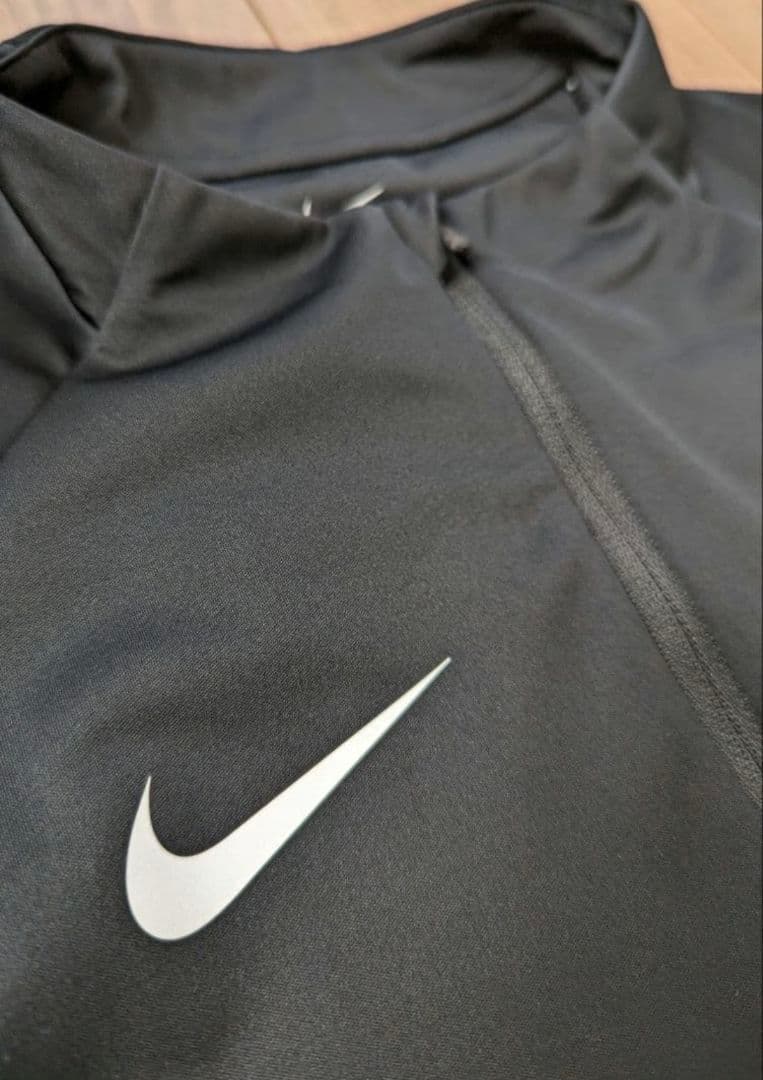 【非売品】浦和レッズトレーニングピステ: ブラック