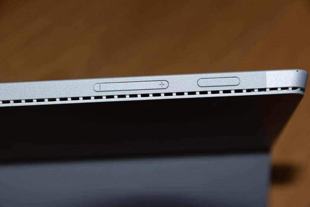 Surface PRO 4+タッチペン+ACアダプターx2+8in1USBハブ