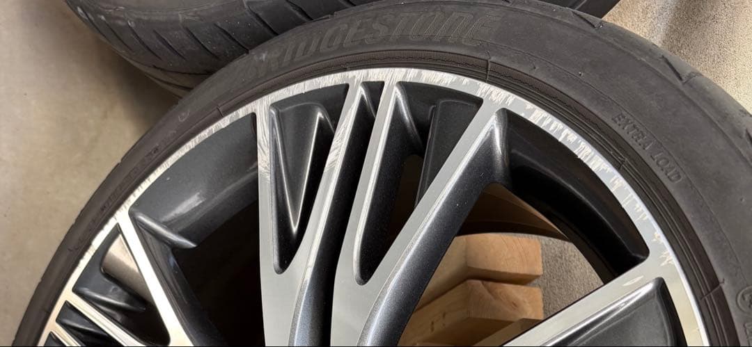 モデリスタ　ウィングダンサー4 19インチ