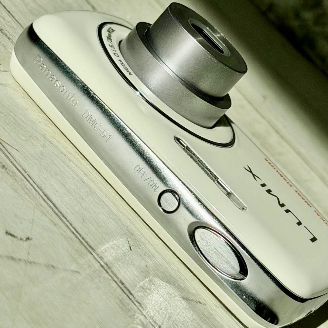 Panasonic「LUMIX S」DMC-S1