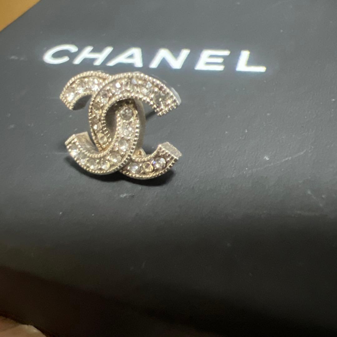 CHANELシャネル　ピアス　シルバー 片耳