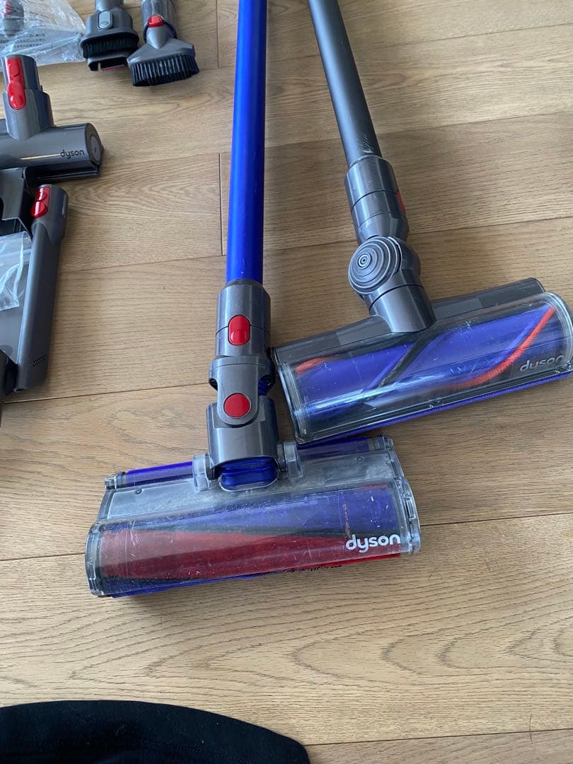 dyson v8 absolute ダイソン コードレス掃除機セット