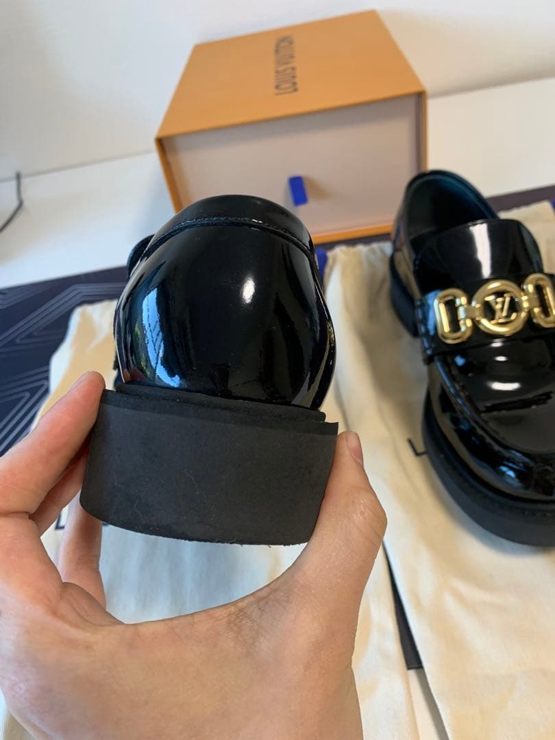LOUIS VUITTON ローファー　サイズ37.5