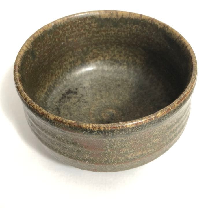 究極の古美術◼️蔵から、深みのあるかなり雰囲気の漂う抹茶茶碗が出てきました。