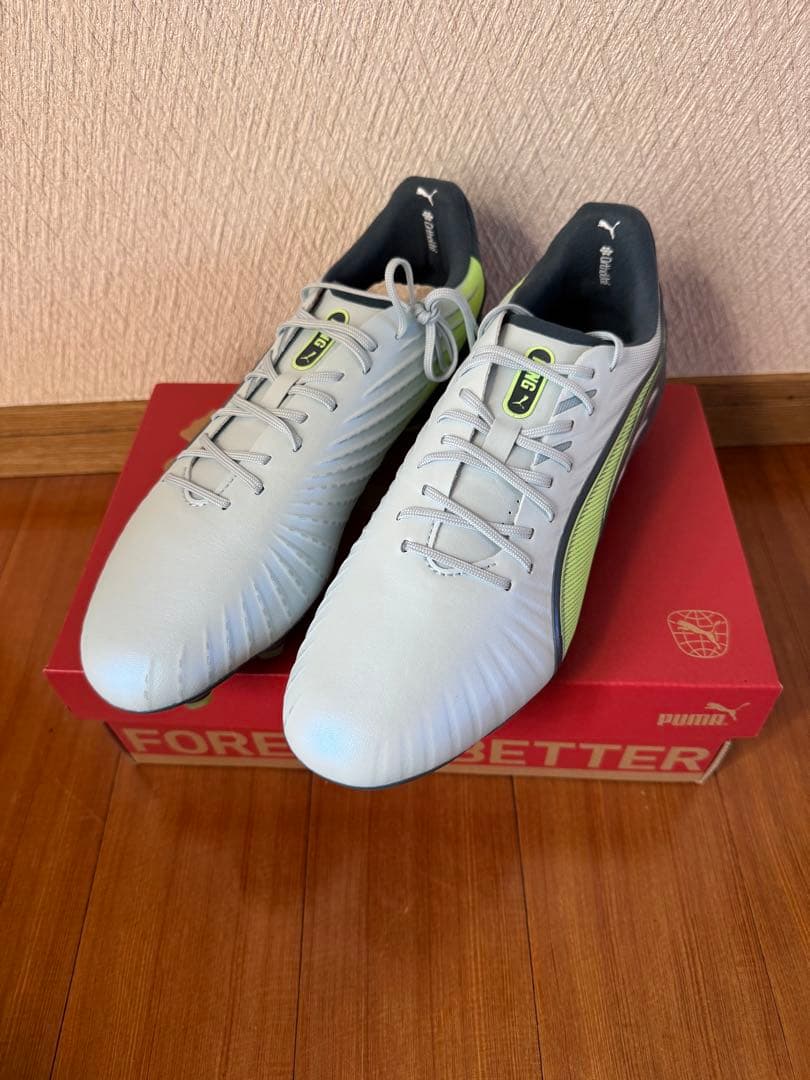 サッカースパイク プーマ　キング　アルティメット　27cm