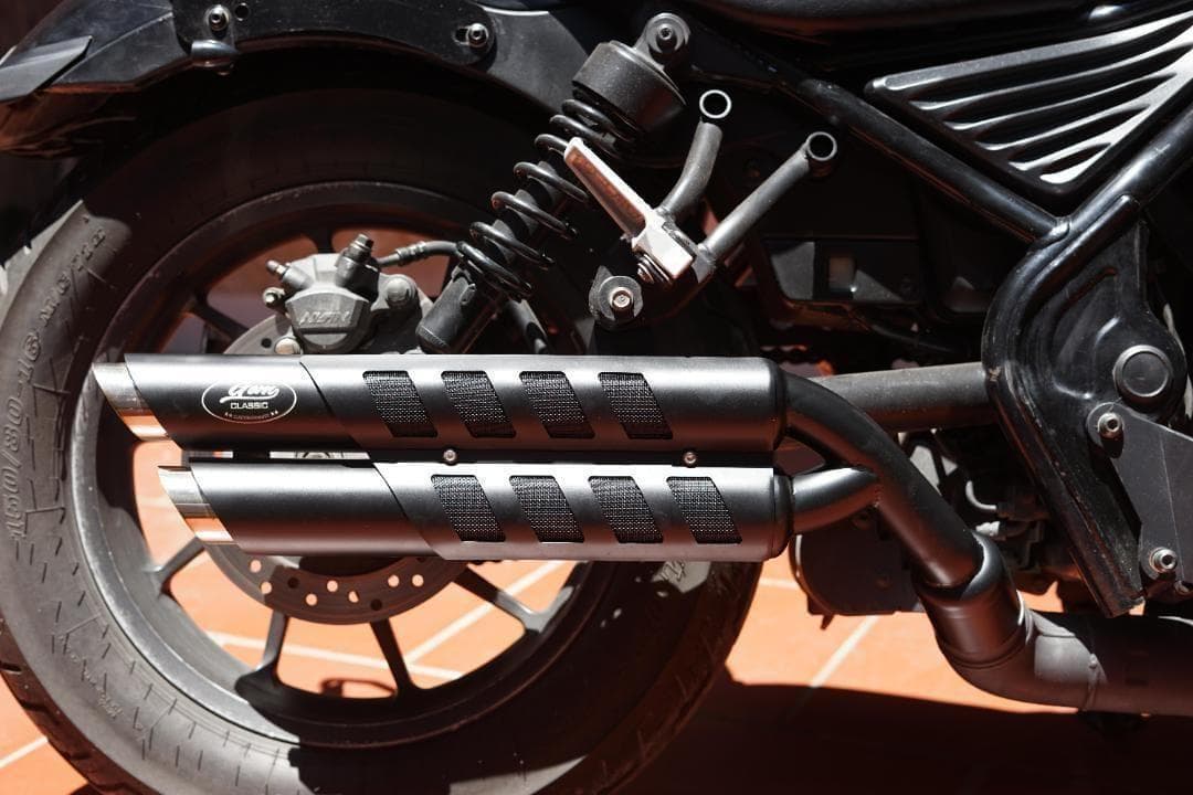 オマケあり　レブル250 2023年以降　２本出しマフラー Gem x Javi