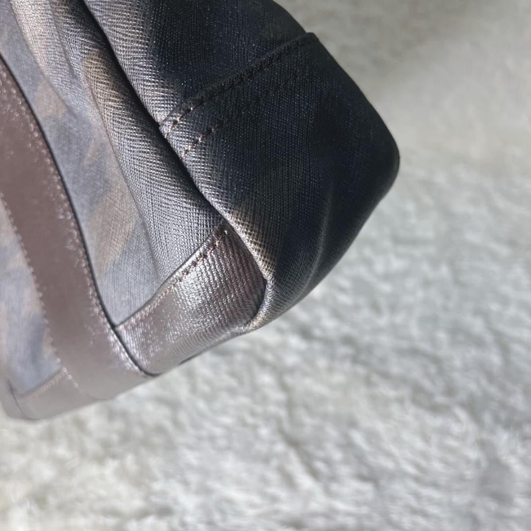 Vivienne ヴィヴィアンウエストウッド　バッグ　カモフラ　ベルトなし