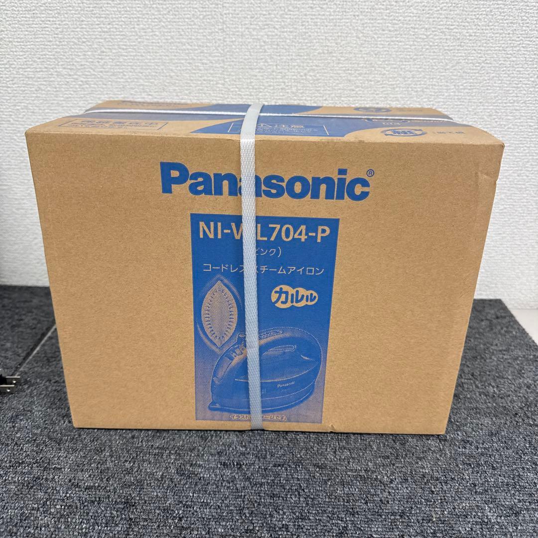 未開封Panasonic コードレススチームアイロンNI-VVL704-P