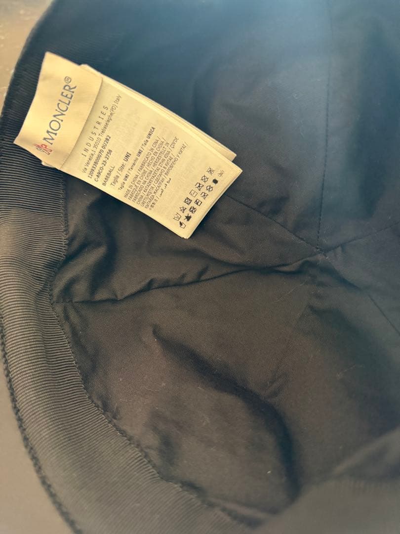 MONCLER モンクレール キャップ 黒 クリスタルロゴ 希少モデル