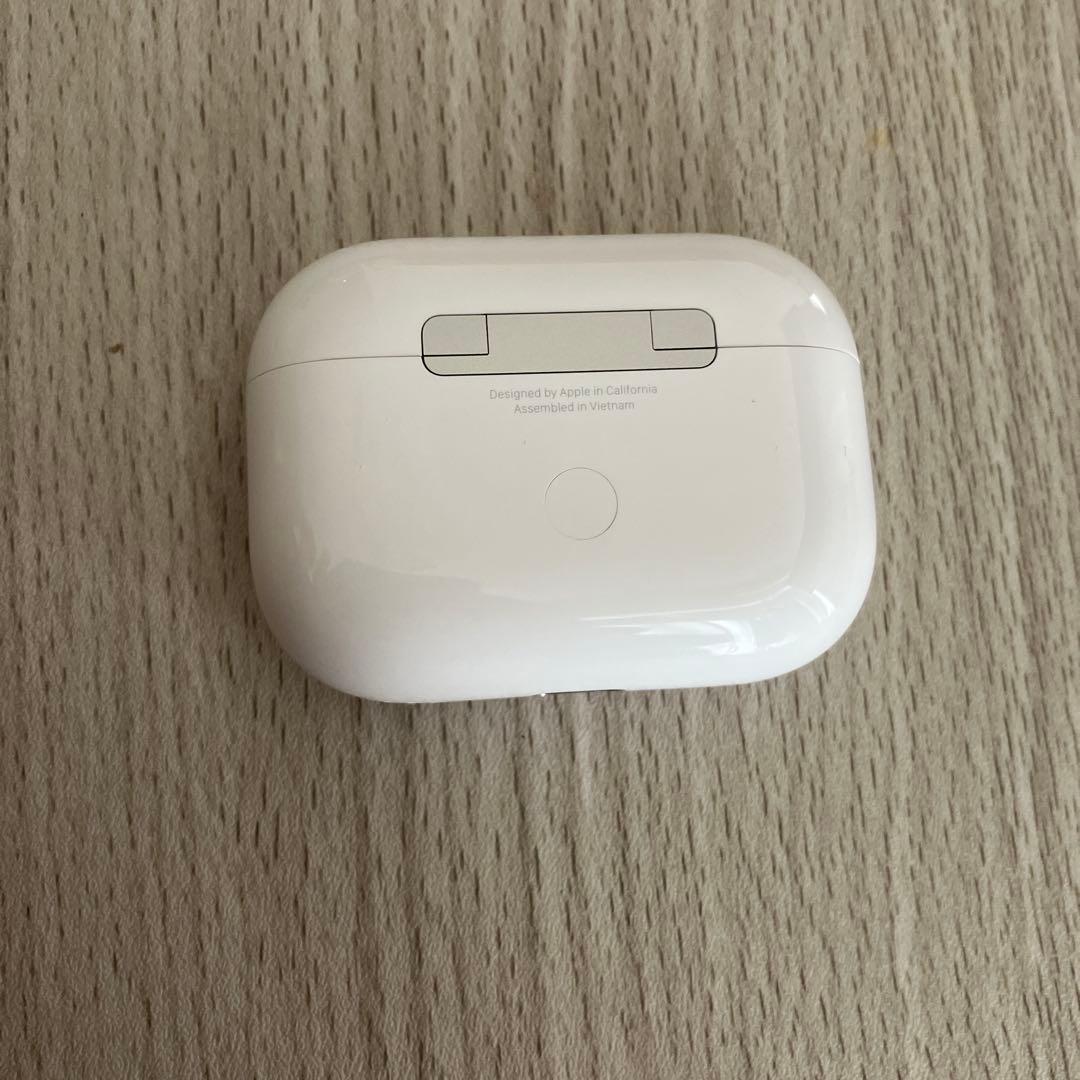 AirPods Pro 2ケース付き。箱無し　タイプC