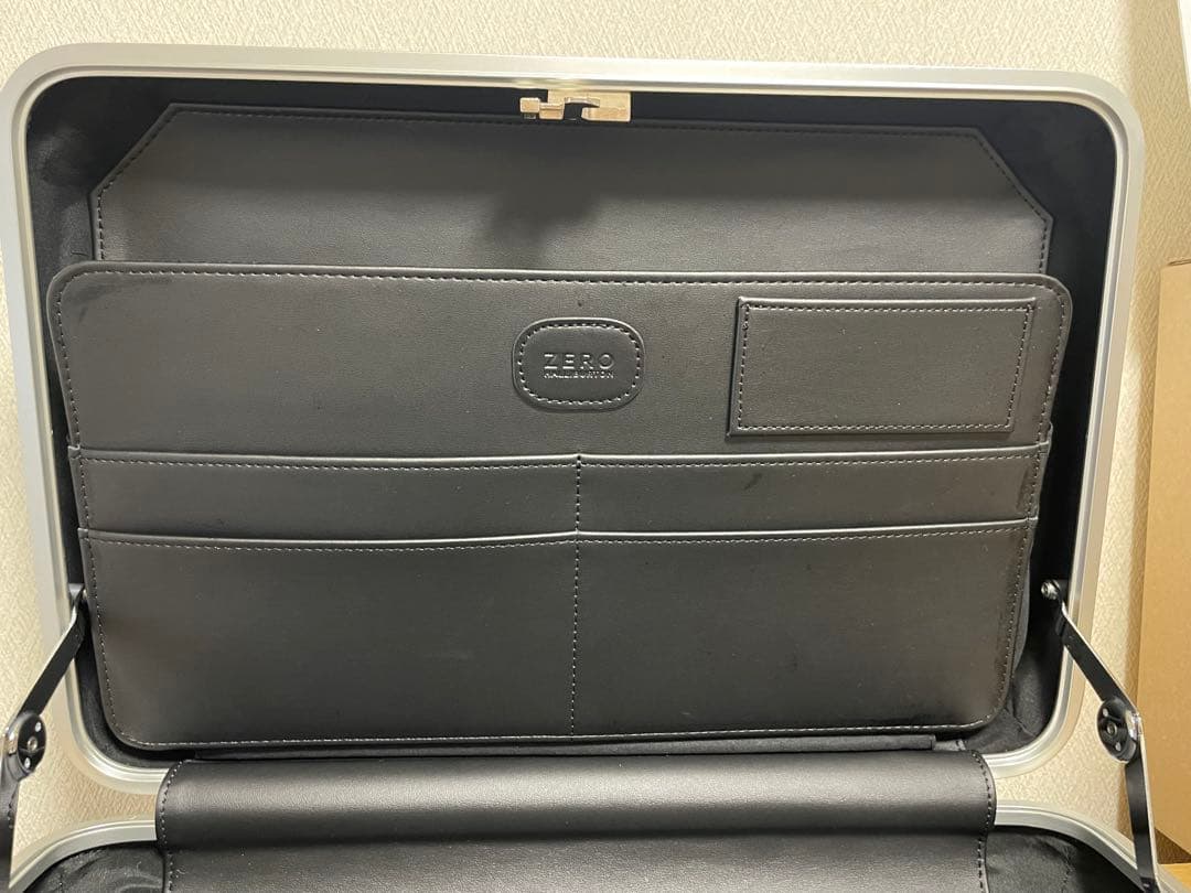 ゼロハリバートン アタッシュケースA4 9.5L 94211