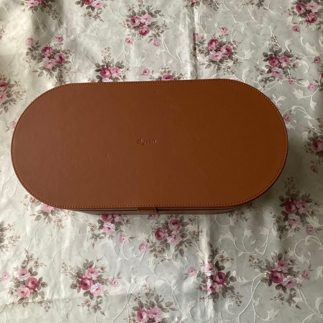 ダイソンHS01ヘアスタイラー　dyson airwrap complete