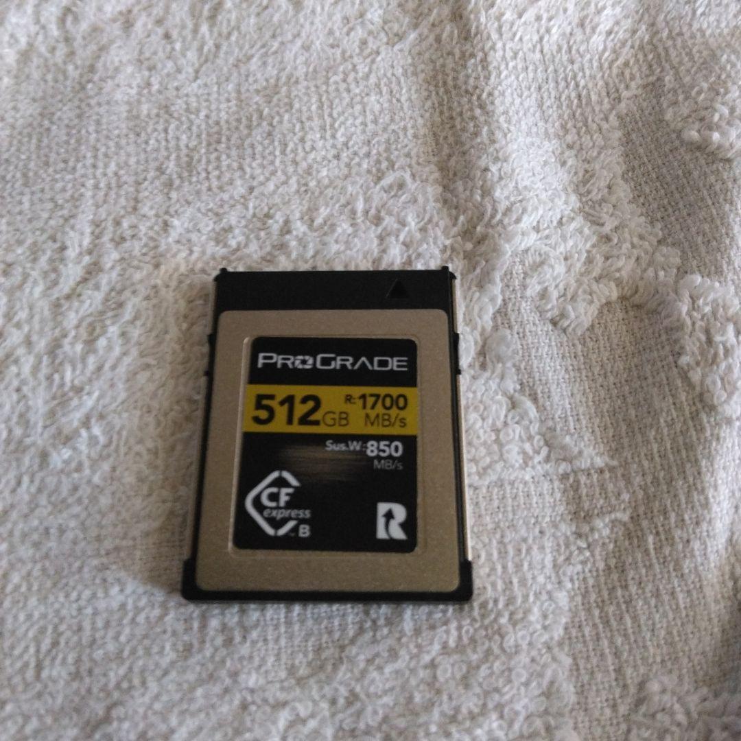 Nikon Z 8 ミラーレス一眼 本体とプログレード512ギガCFカード付