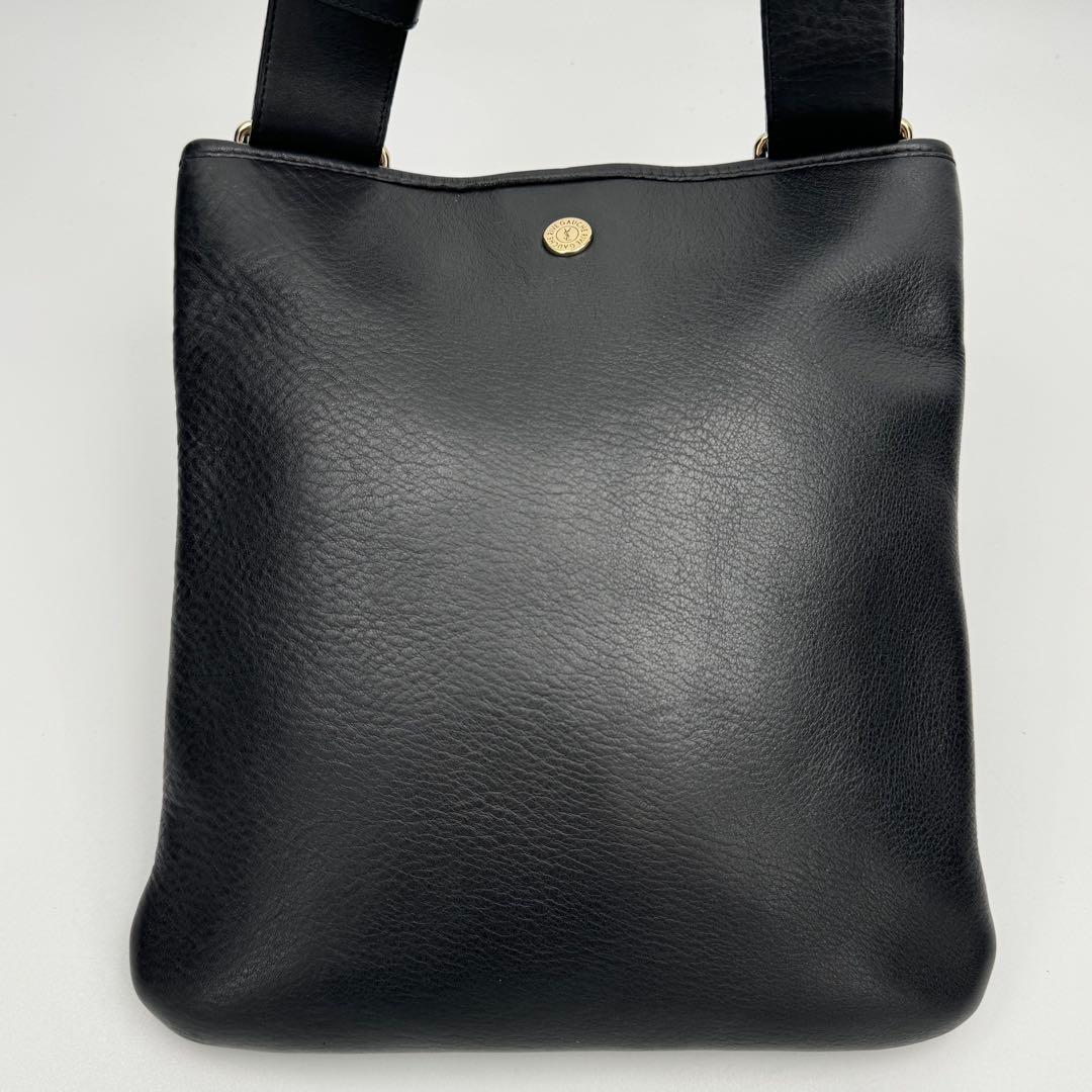 美品 イヴサンローラン レザー エンボスロゴ ショルダーバッグ ボディバッグ 黒