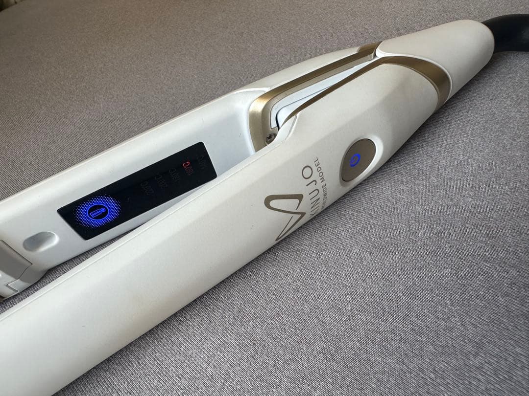 絹女　ヘアアイロン　ワールドモデルDS100 45W