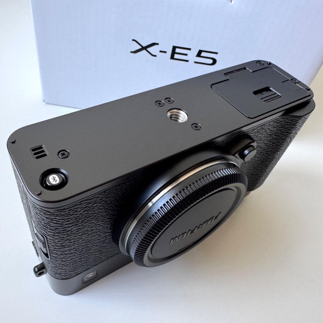 FUJIFILM X-E5 ミラーレス一眼 ブラック