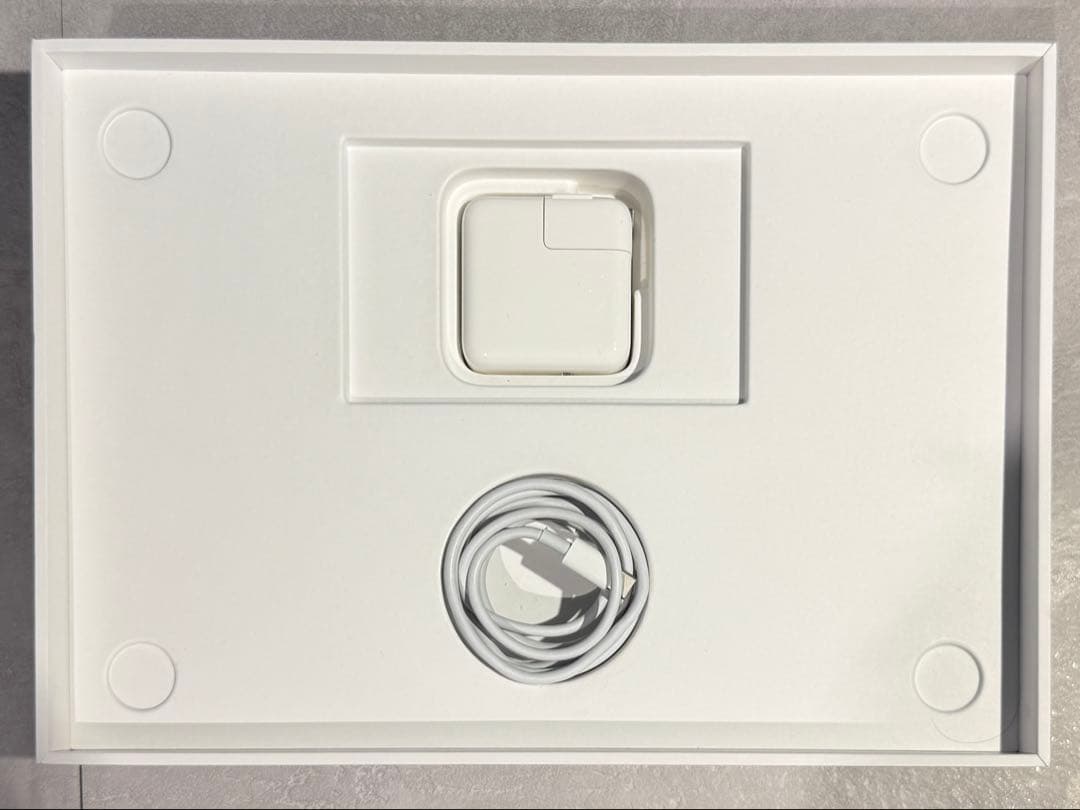 MacBook本体 M1 MacBook Air RAM:8GB SSD:256GB