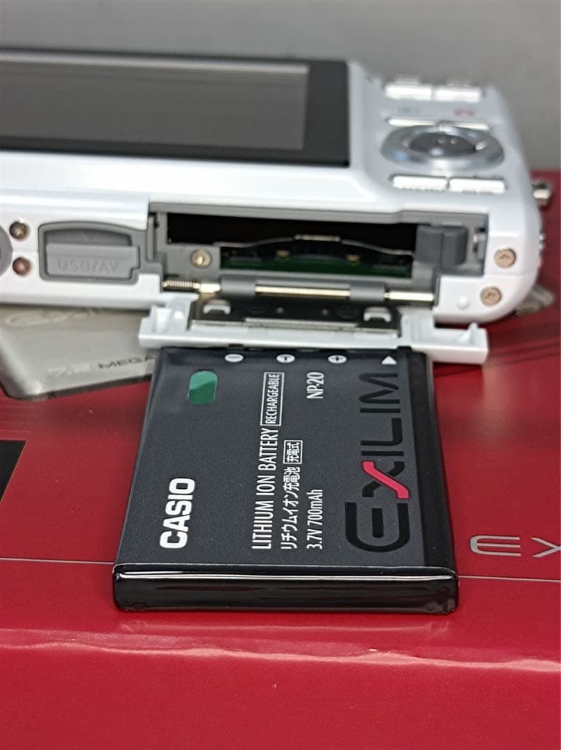 八6291【未使用品】CASIO デジタルカメラ EXILM EX-Z77