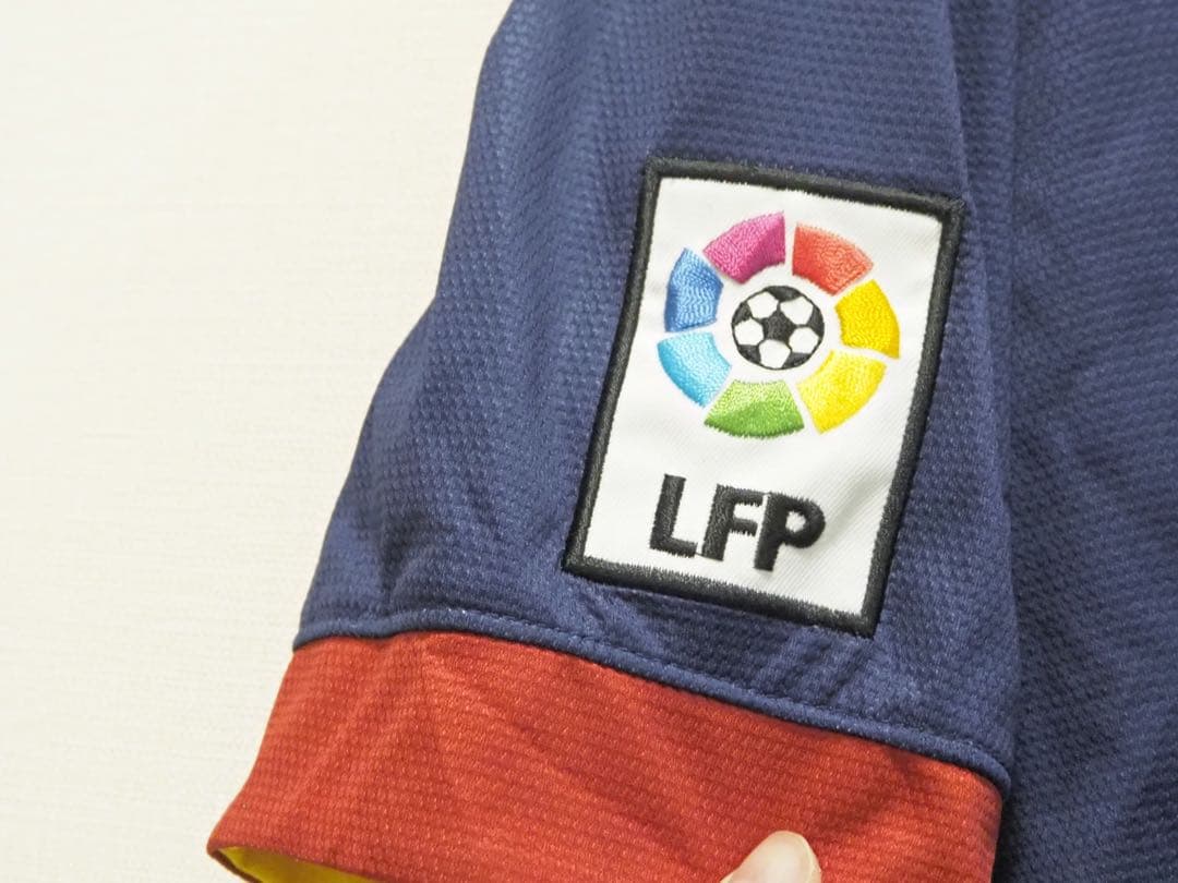 【タグ付き希少】FC Barcelona Nike シャツ FIFA 2011